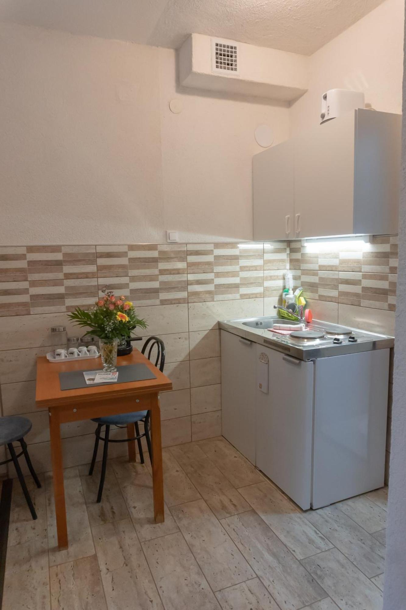 Rent A Scooter Vendeghaz Apartment Zamardi Ngoại thất bức ảnh