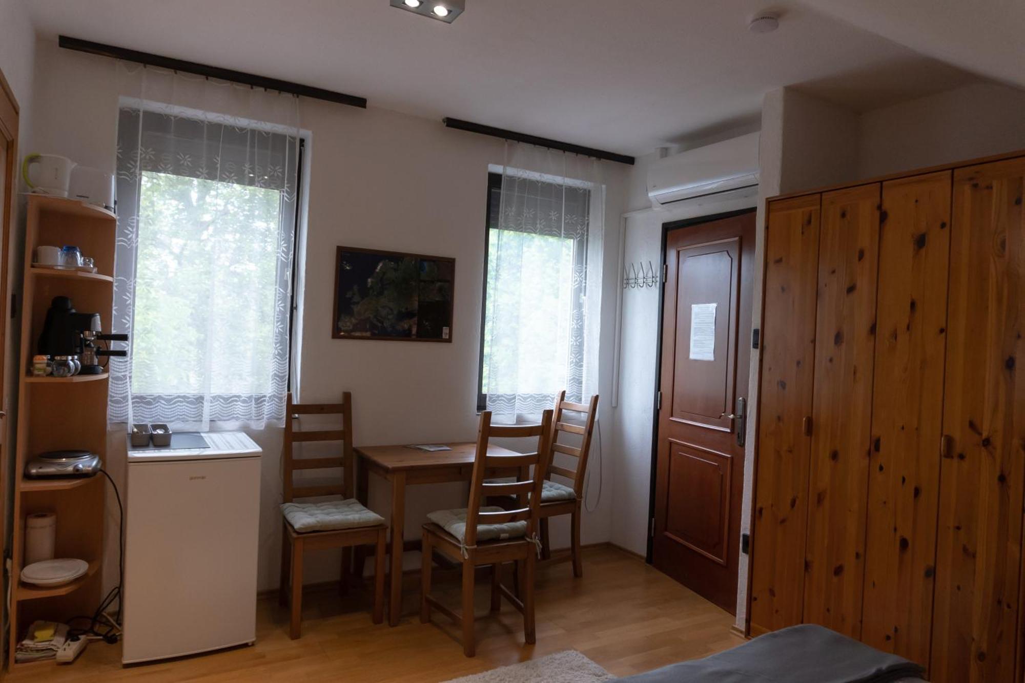 Rent A Scooter Vendeghaz Apartment Zamardi Ngoại thất bức ảnh