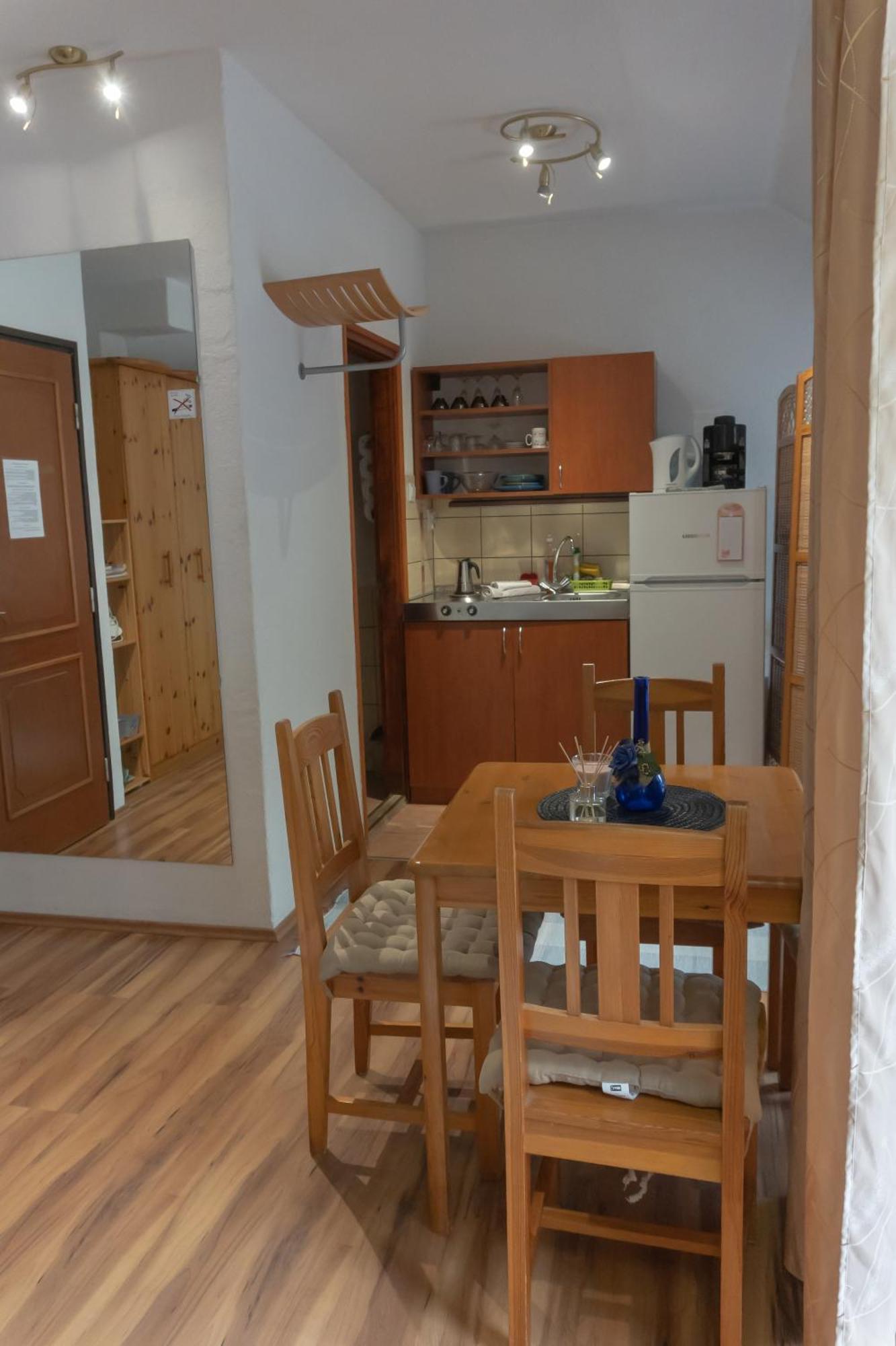 Rent A Scooter Vendeghaz Apartment Zamardi Ngoại thất bức ảnh